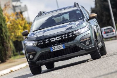 Dacia Sandero Stepway test su strada