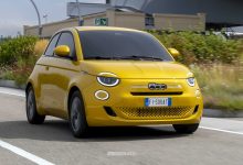 Nuova Fiat 500 Hybrid Torino su strada