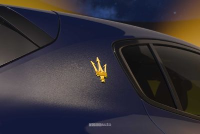 Grecale Lumina Blu logo Maserati