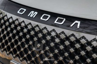 Omoda 5 SHS-H telecamera griglia anteriore