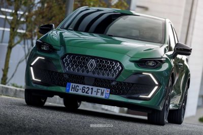 Nuova Renault Clio Techno su strada