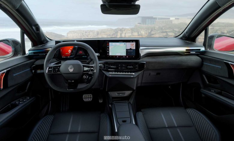 Nuova Renault Clio plancia abitacolo