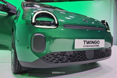 Renault Twingo E-Tech Electric verde paraurti anteriore