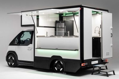 Kia PV5 Chassis Cab food truck posteriore 3/4
