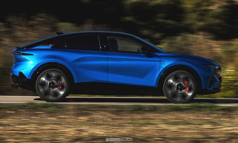 Alpine A390 GT su strada