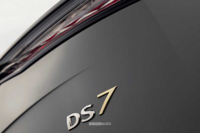 DS 7 Performance Line logo portellone posteriore