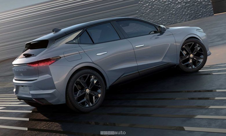 DS N°4 Performance Line posteriore 3/4