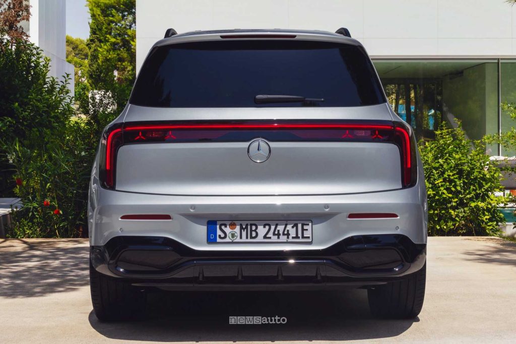 Nuova Mercedes GLB posteriore