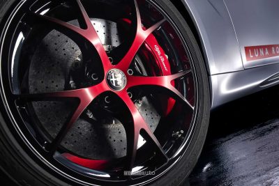 Alfa Romeo Giulia Quadrifoglio Luna Rossa cerchi da 19" ed impianto freni carboceramico
