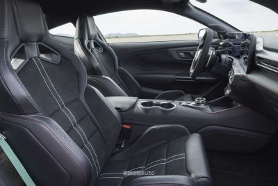 Ford Mustang Dark Horse SC Track Pack sedili anteriori Recaro