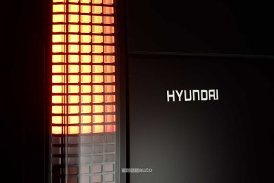 Hyundai Staria Electric firma luminosa posteriore