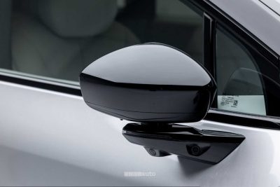 Xpeng P7+ 2026 telecamere specchietto laterale